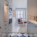 Stylish 1bdr In Bairro Alto By Lovelystay Лісабон