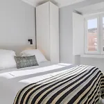 Апартаменти Stylish 1bdr In Bairro Alto By Lovelystay *