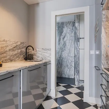 Daire Stylish 1bdr In Bairro Alto By Lovelystay