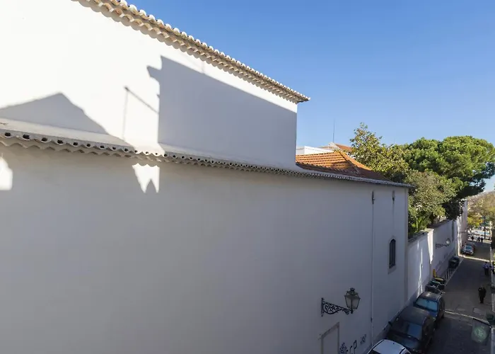 Stylish 1bdr In Bairro Alto By Lovelystay *