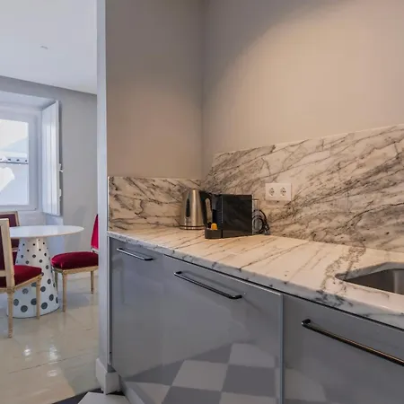 Stylish 1bdr In Bairro Alto By Lovelystay Apartmán *